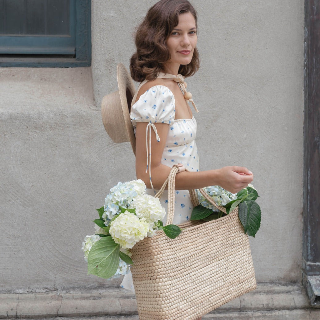 Grande Magnolia Straw Tote