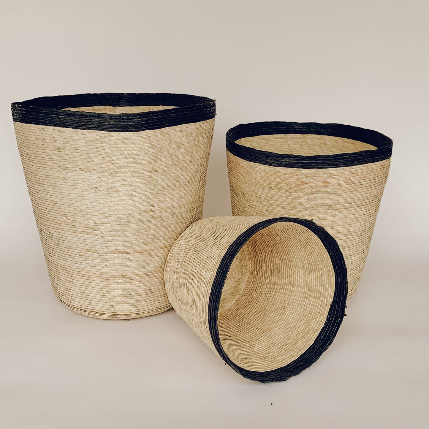 Cardiff straw storage basket for the home