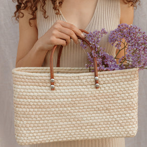 Straw market bag by Leah